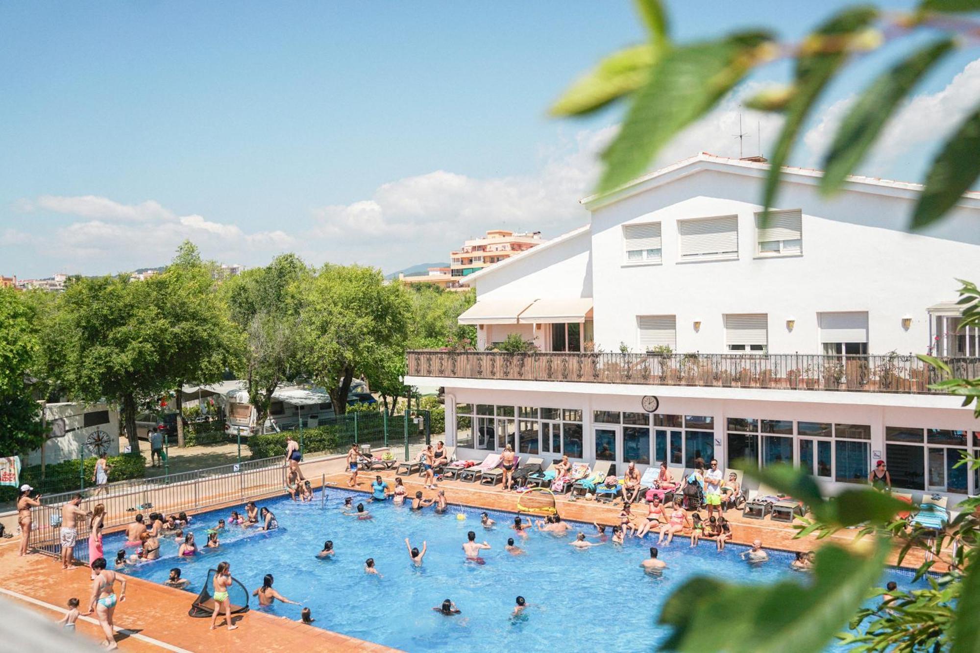 Camping Senia Caballo De Mar Pineda de Mar Exterior photo