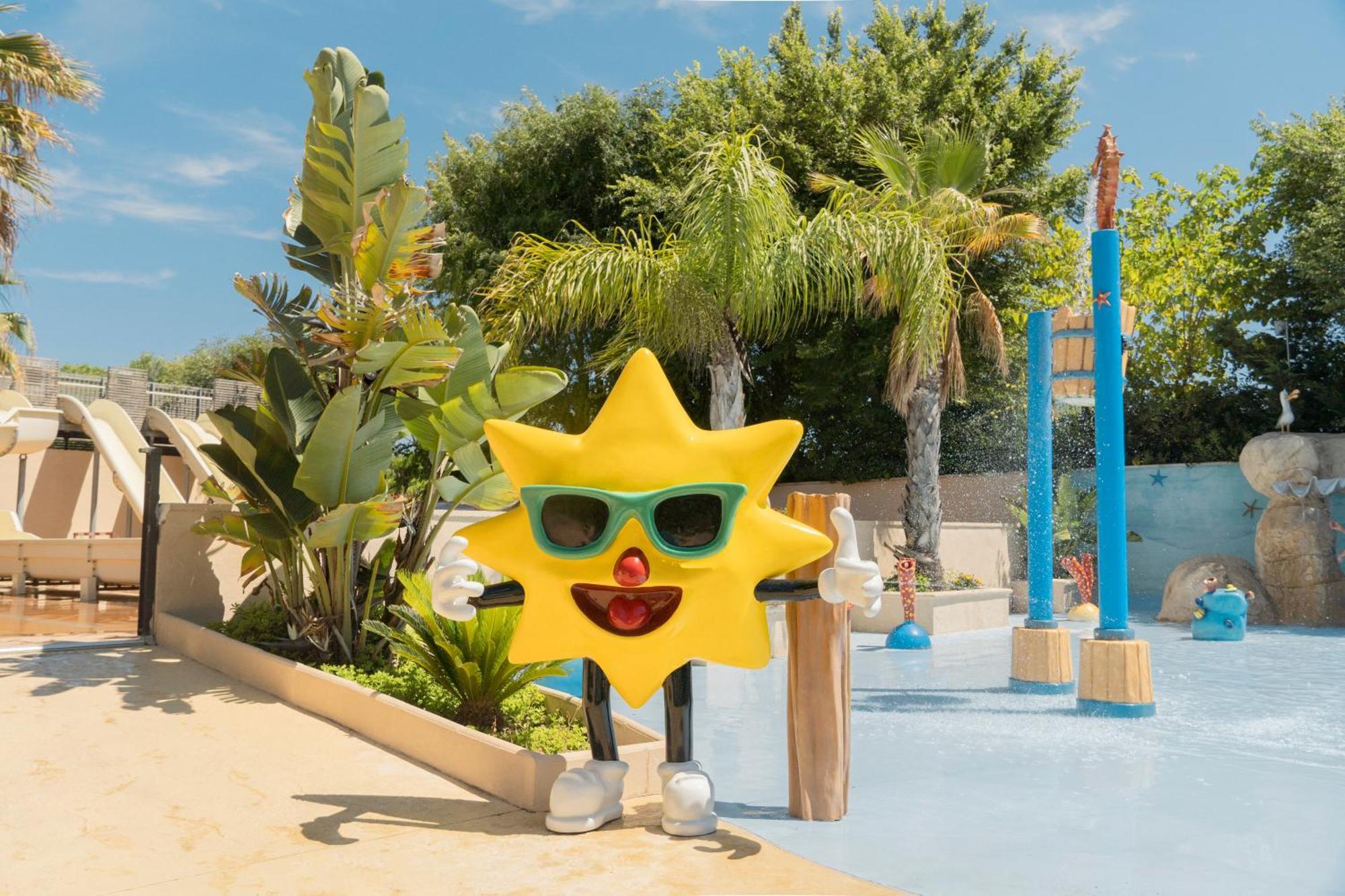 Camping Senia Caballo De Mar Pineda de Mar Exterior photo